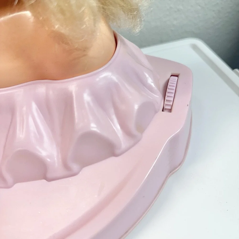 Vintage Mattel Barbie Pose Me Pretty Styling Head 1983 Pink Base Blonde‎ Hair